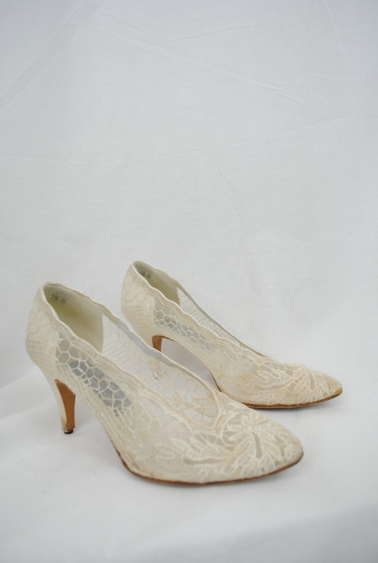 Vintage Stuart Weitzman Lace Pumps