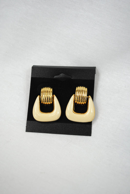 Vintage Cream and Gold Doorknocker Earrings